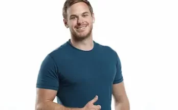 Mike Holmes Jr Photo